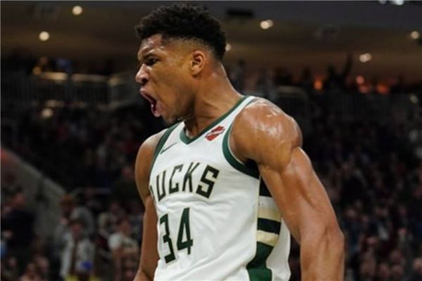 据一定优势 据一定优势