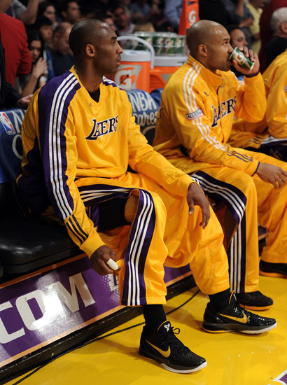 与此同时 与此同时