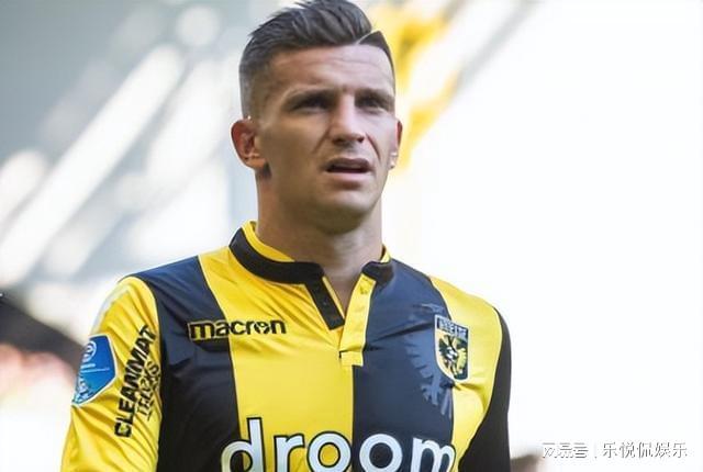 涯起步于卡 涯起步于卡